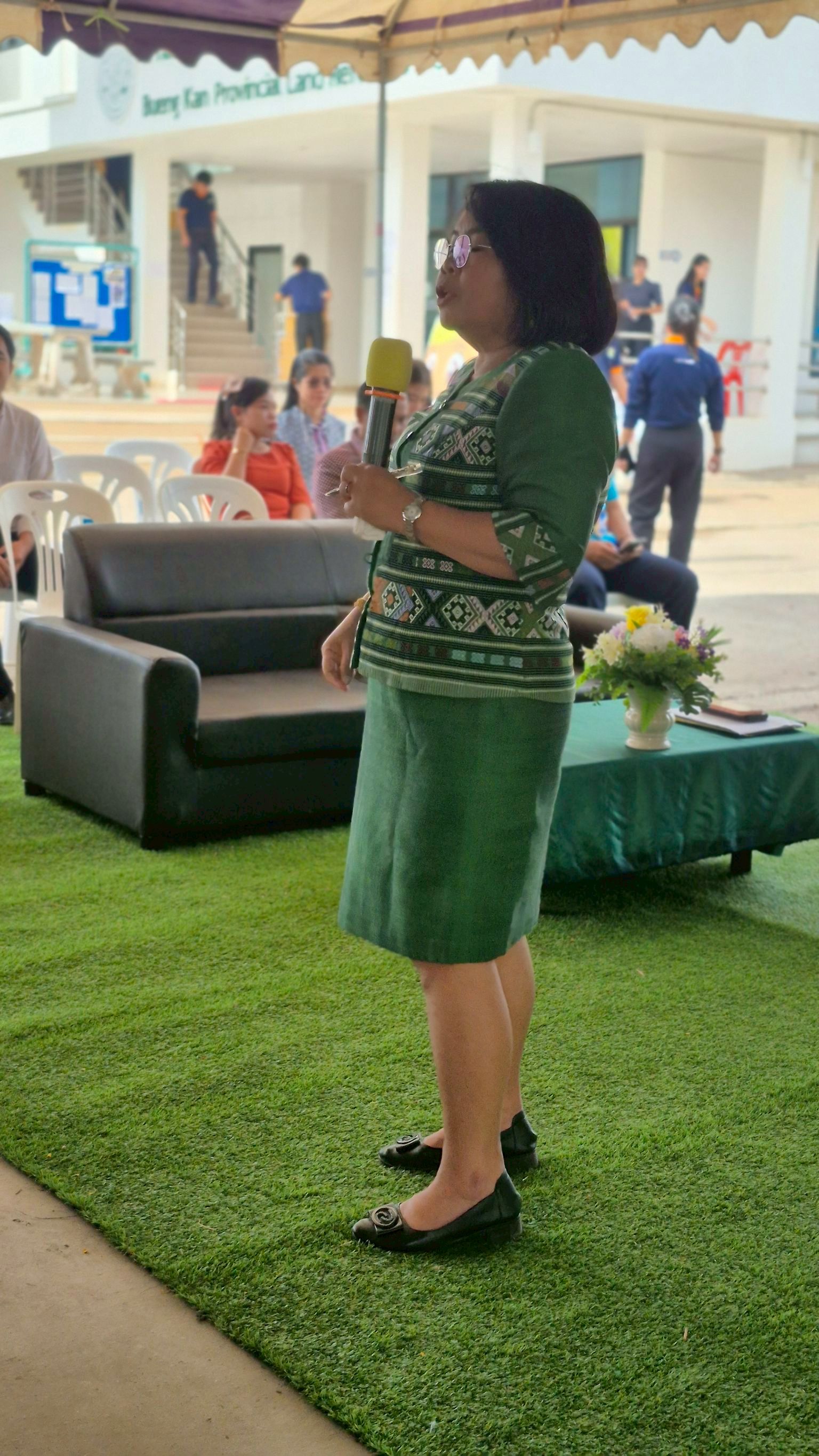 title - โครงการให้ความรู้ ความเข้าใจและหน้าที่ของเกษตรกรก่อนมอบหนังสืออนุญาตให้เข้าทำประโยชน์  ในเขตปฏิรูปที่ดิน (ส.ป.ก.4-01) และโฉนดเพื่อการเกษตร